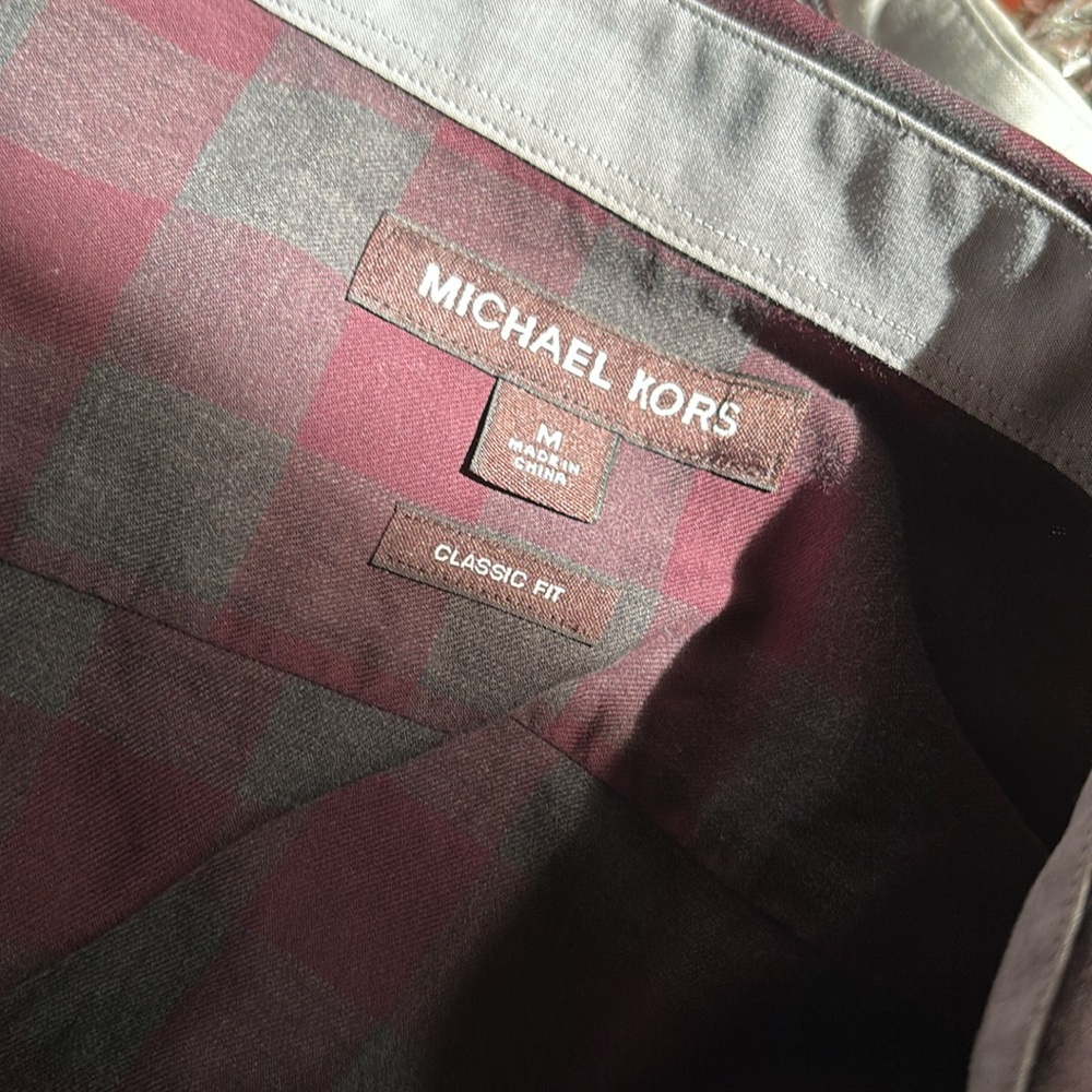 MK Michael Kors Button Collared men shirt size M - Picture 4 of 4